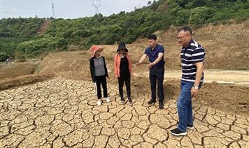 州國資委專職黨委副書記尹光瓊下沉一線督導檢查森林草原防滅火、安全生產和防汛減災等工作